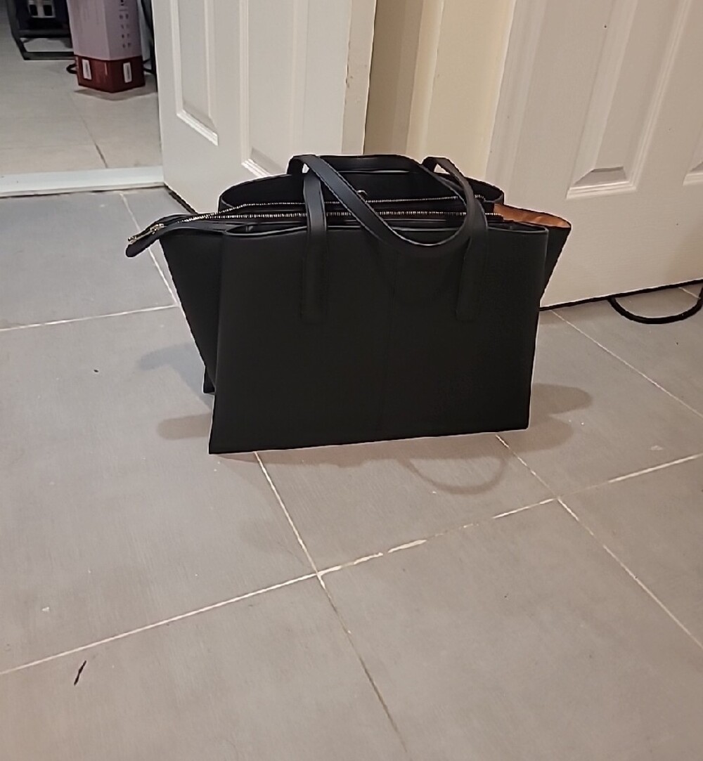 Black Paloma Leather Tote Bag - Picture 3 of 4